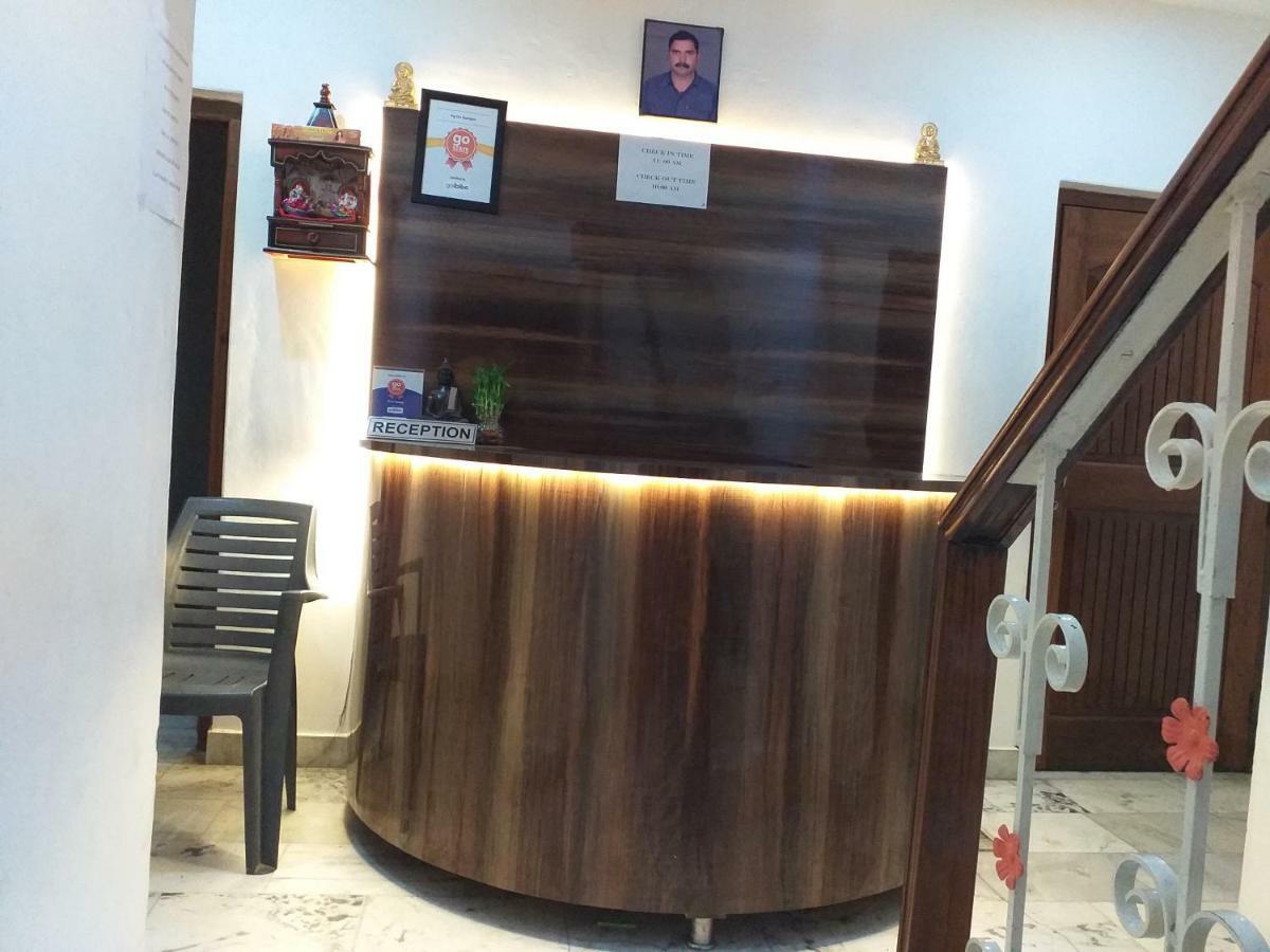 P G On Ganges Varanasi Exterior foto